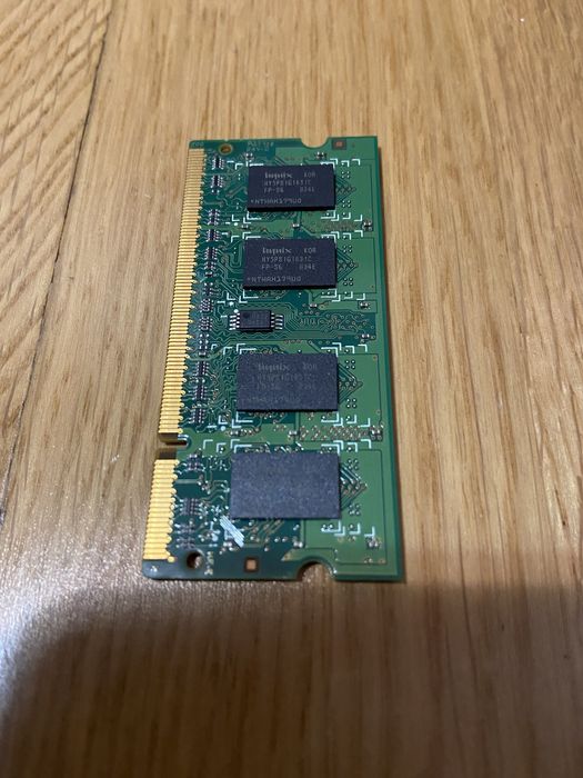 Memorie Laptop Samsung SO-DIMM DDR3-1600 4GB PC3I-12800 204 PIN+1 GB