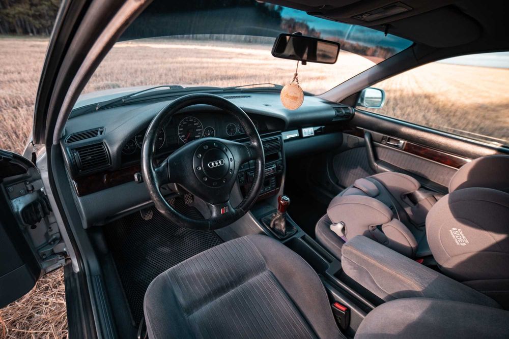 Продам Audi A6 C4 Quattro