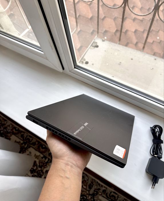 Asus VivoBook 15 C15005YA-L1070W