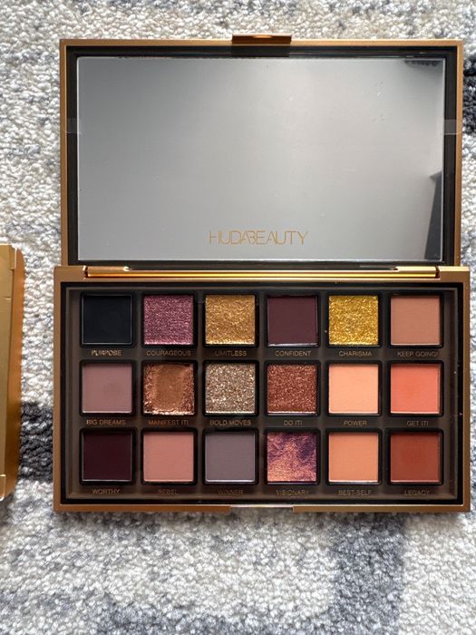 Huda beauty Голяма палитра empowered