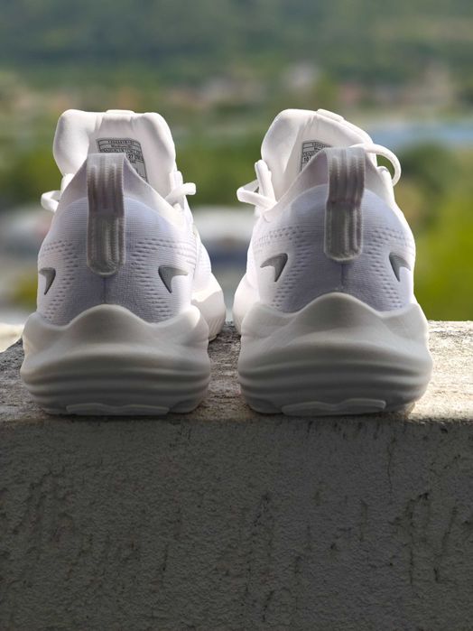 Vând adidași Brooks Glycerin GTS 22 White