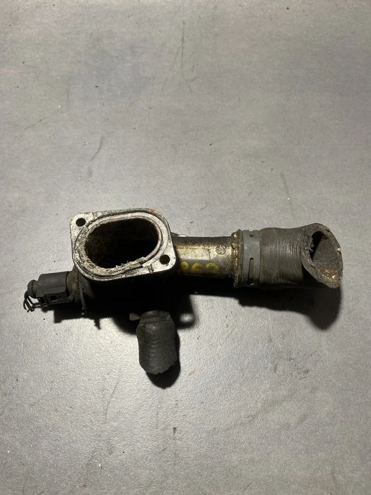 Corp termostat 038121133A Volkswagen VW Passat 2003