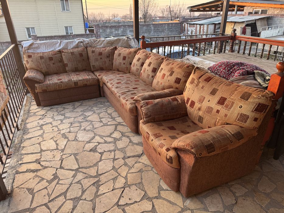 Продаи угловой диван