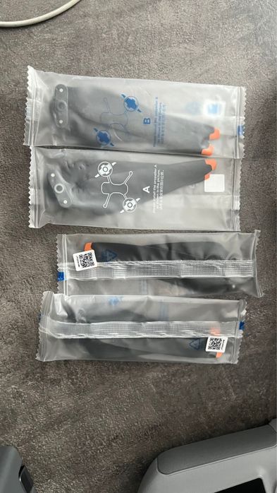 продам дрон DJI Air 3s Fly more combo