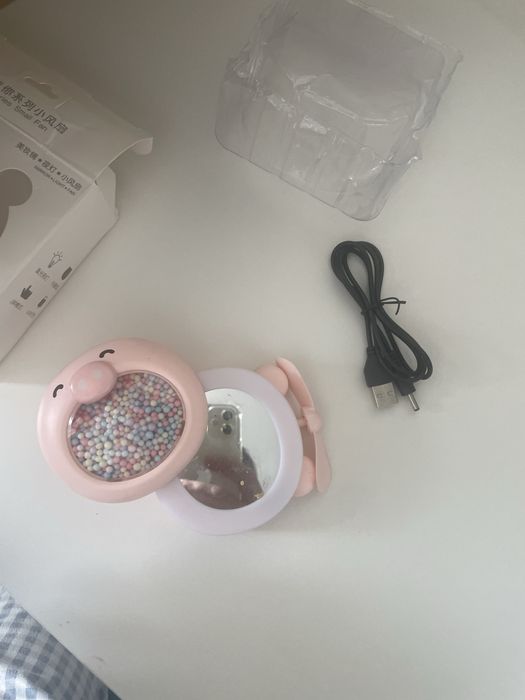 Продам зеркало с подствеико и вентилятором