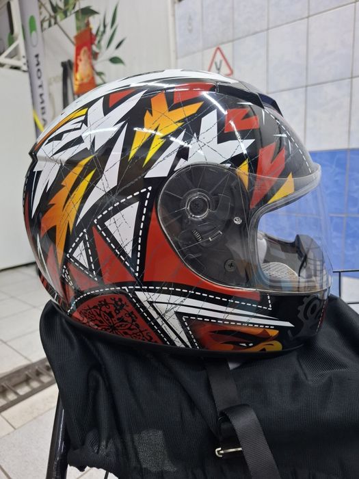 Мотошлем. В хорошем состоянии.