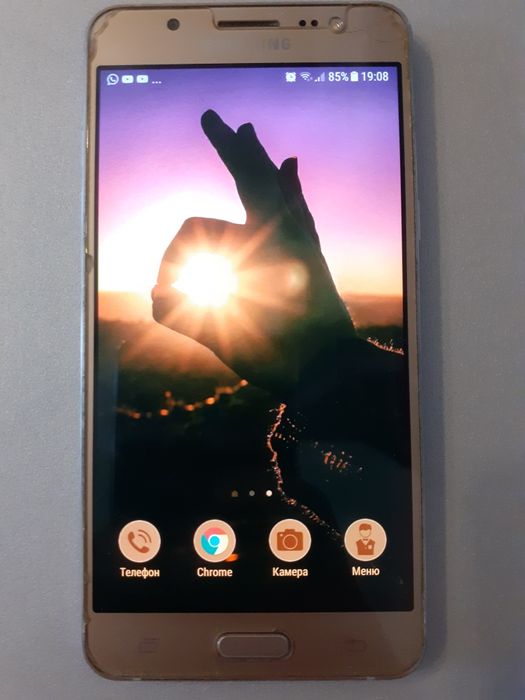 Срочно продам Samsung j5