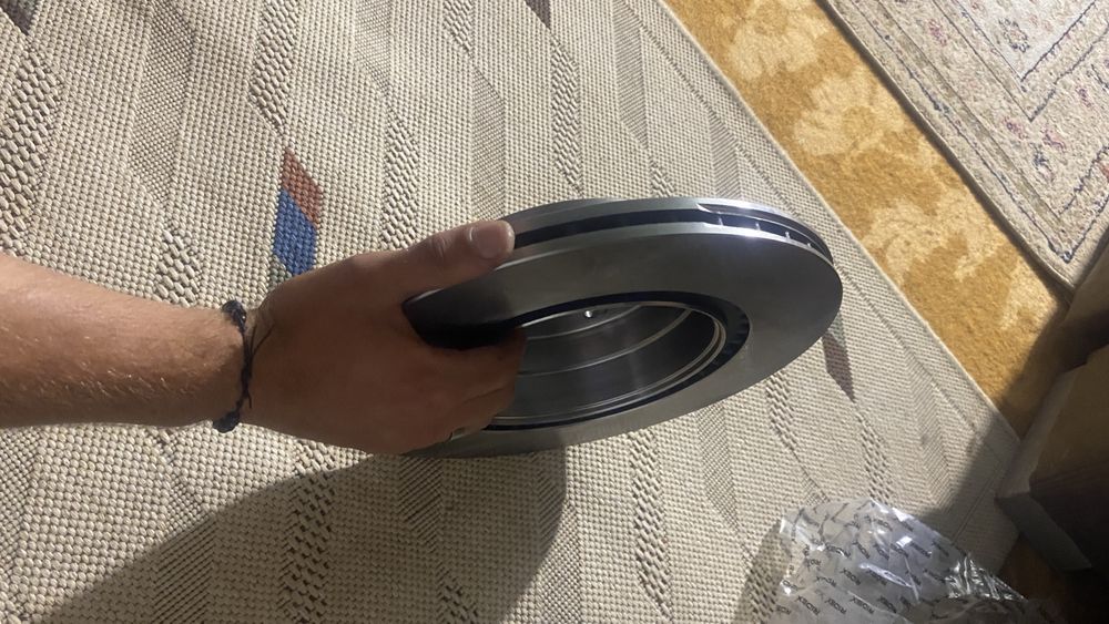 Discuri bmw e90 320d