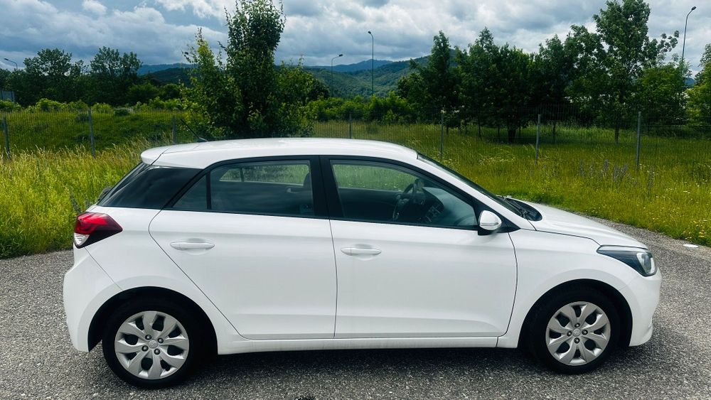 HYUNDAI i20 2017 — imagine 5