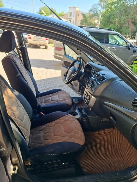 Продам Lada Granta люкс