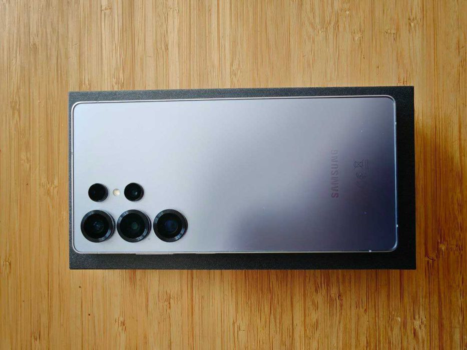 Samsung Galaxy S25 Ultra 5G 12 GB RAM 512 ROM Гаранция Като Нов