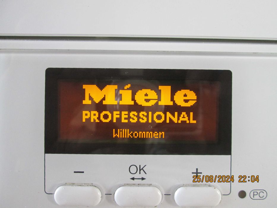 Професионална пералня Miele Pw5065