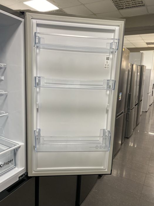 Хладилник с фризер Beko No frost 316 l