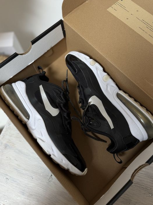 Маратонки / Кецове Nike Air Max 270 React 40,5
