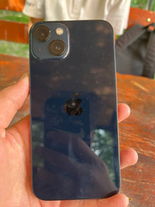 продам iPhone 13