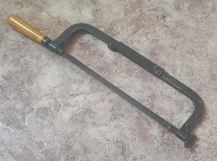 Ножовка по металлу