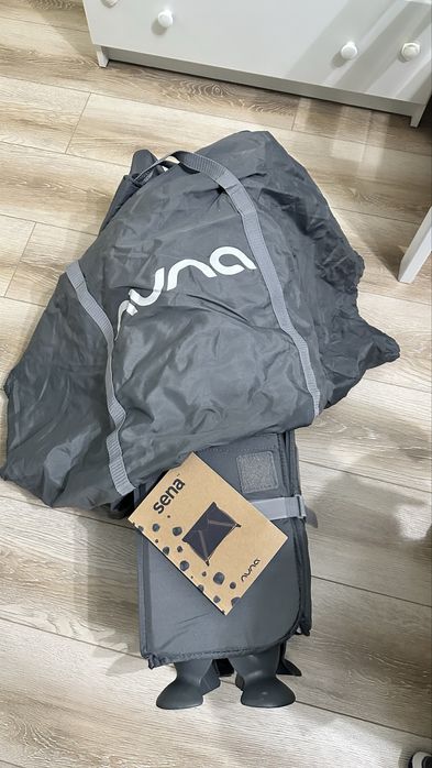 Манеж складной Nuna