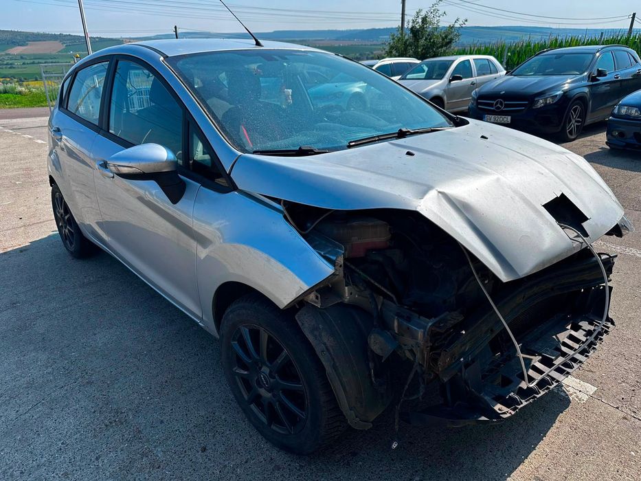 Dezmembrez Ford fiesta facelift 2014 1.0 benzina P4JB volan stanga