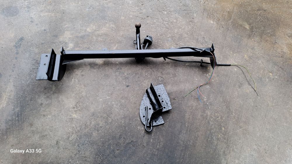 Теглич за Mazda MPV /Мазда МПВ