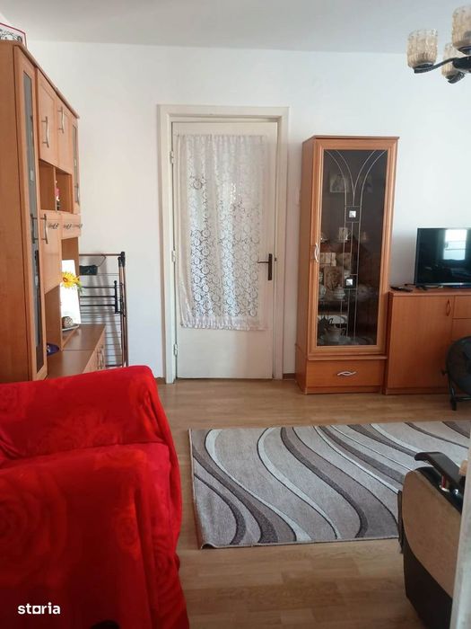 Închiriere apartament 2 camere, mobilat, utilat, etaj 2, ultracentral — fotografia 3