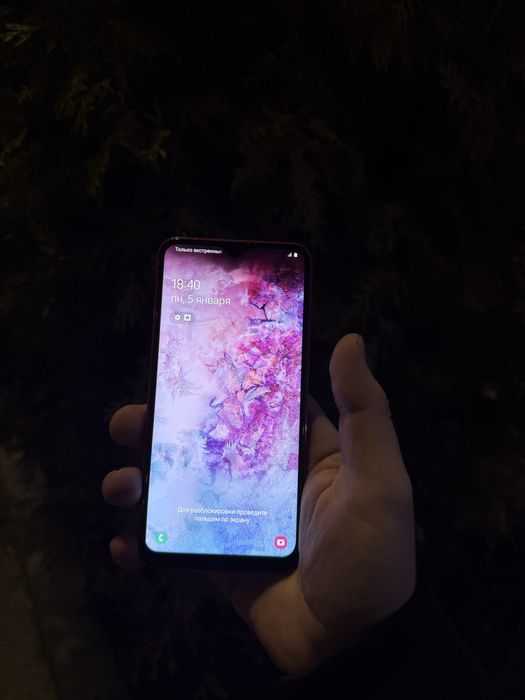 Продам телефон samsung A10