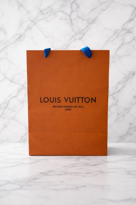 Луксозни торбички и кутии Louis Vuiton