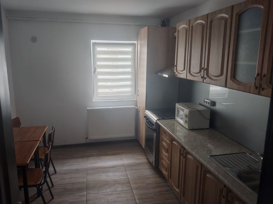 Apartament 3 camere de închiriat – Bistrița Lac, Bacău