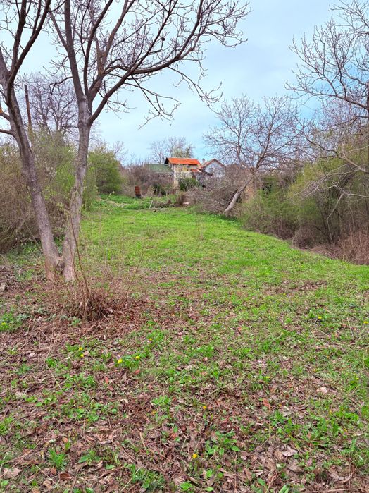 Продавам парцел на Драката