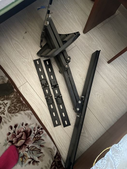 Кранштейн для телевизора