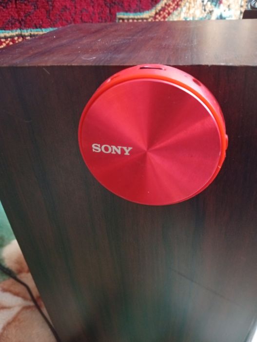 Продам караоке Bluetooth систему.