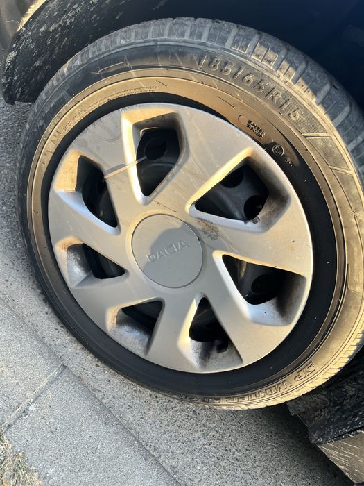 Vand capace ORIGINALE Dacia R15