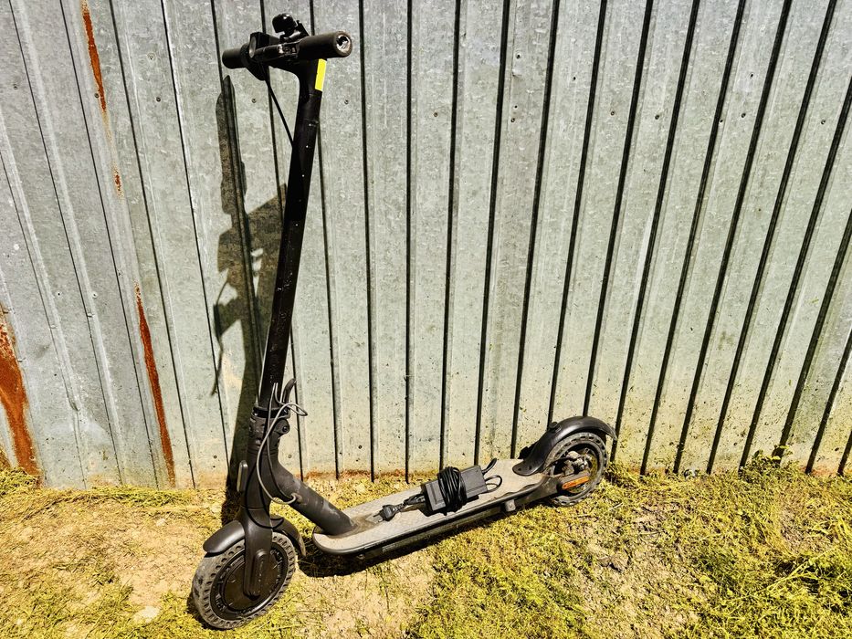 Trotineta xiaomi defecta pentru piese !