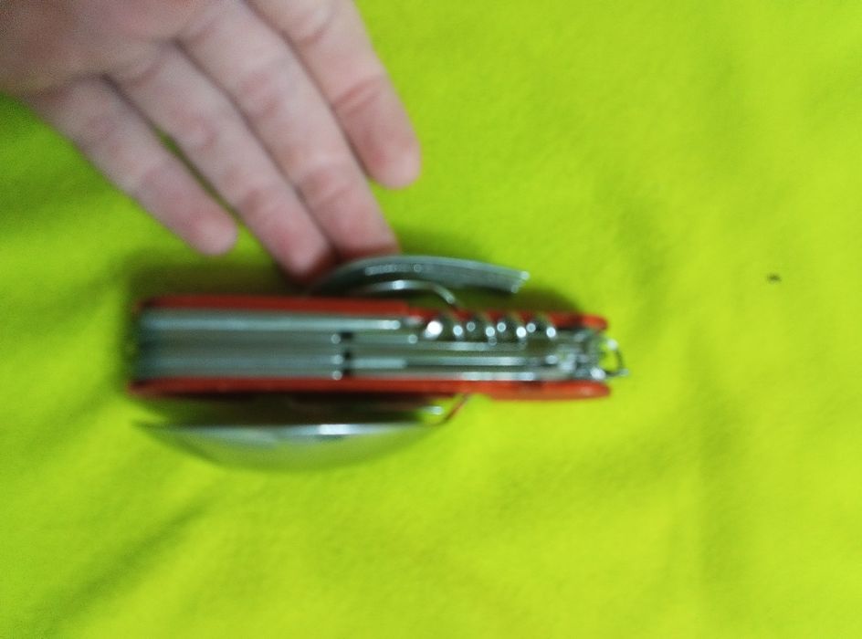 Продам нож походный мультитул