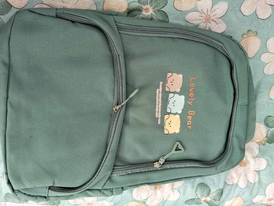 Продам рюкзак 2000тг