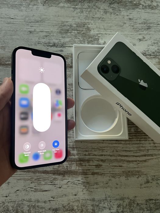 iPhone 13 128 gb в идеальном состояние