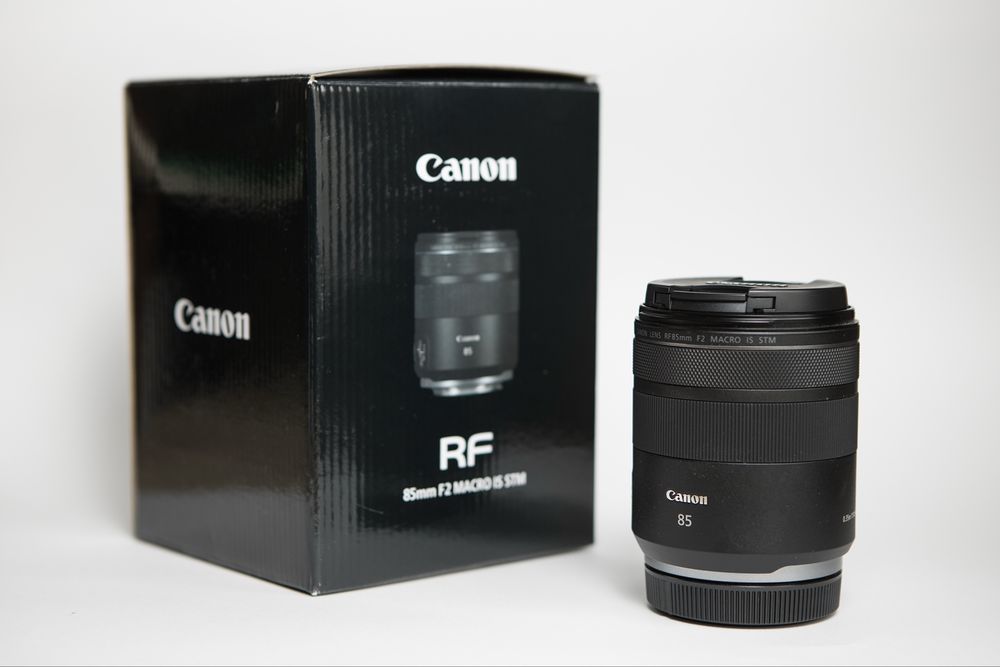 Canon RF 85mm f2