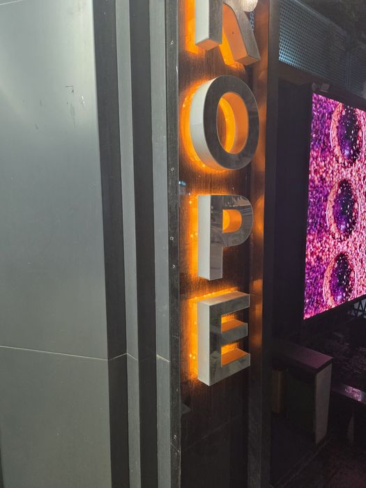 Reklama xizmati, Tashqi reklama, Hariflar