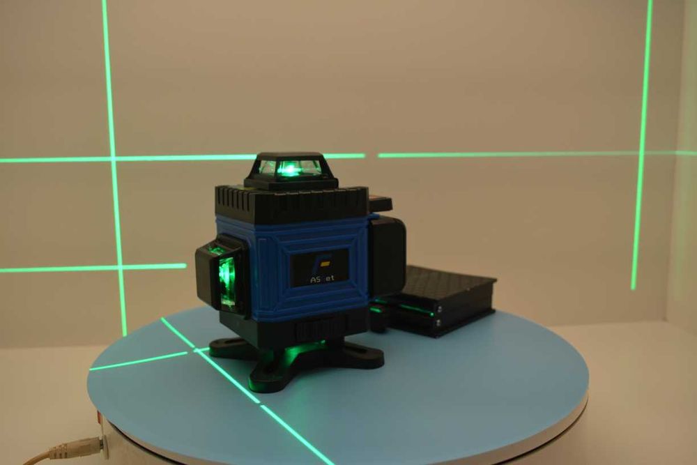 Clearance CONTINE doua acumulatori  New Nivela raza laser Green 4D profesionala 16 linii kit complet  Superoferta Nivelă unda kkamoon 4D 16 linii fasc