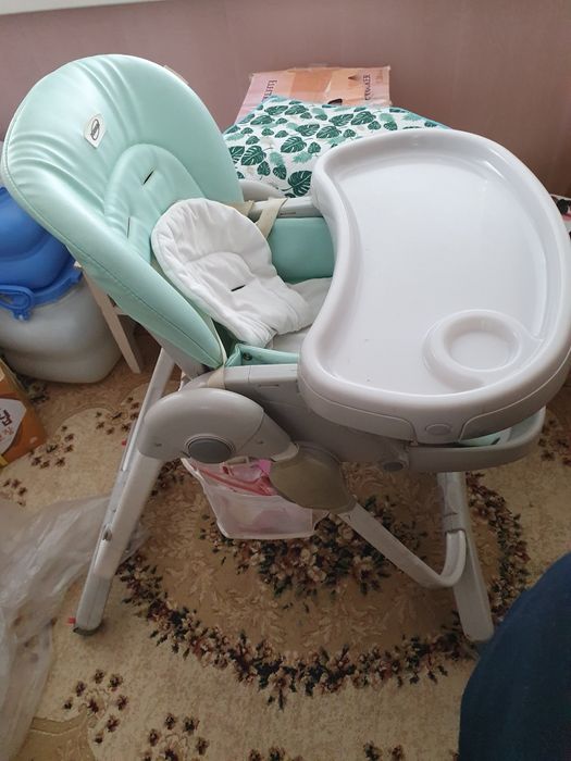 Продам детское б/у кресло