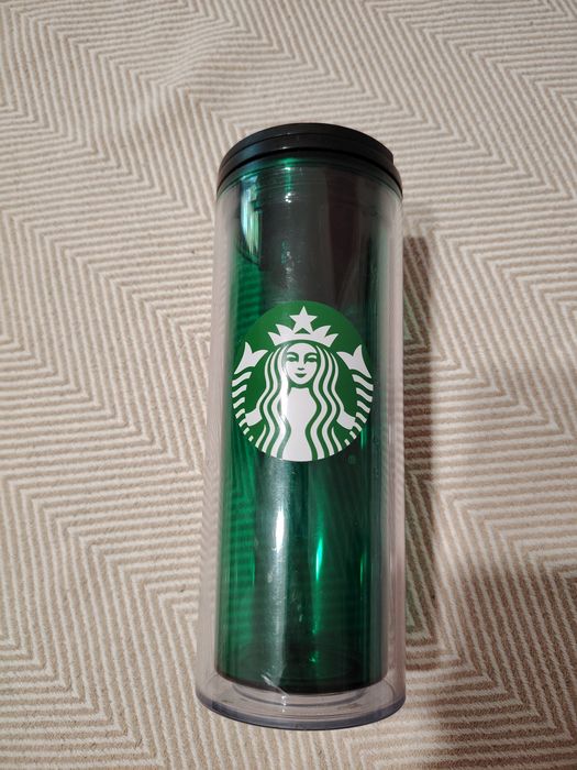 Бутылка Starbucks