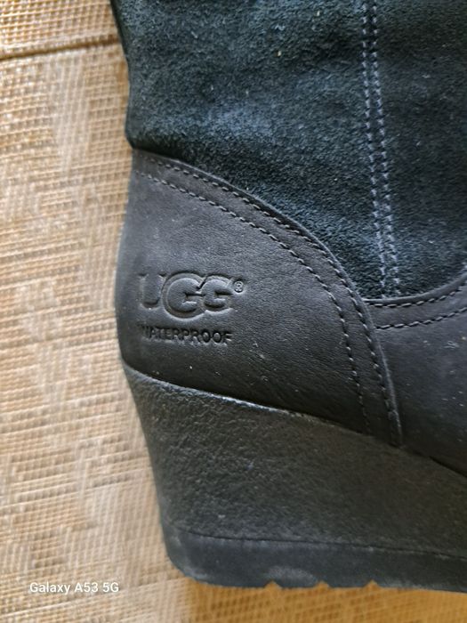 Ботуши UGG без забележки