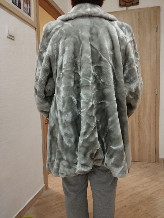 Палто от еко плат запазано