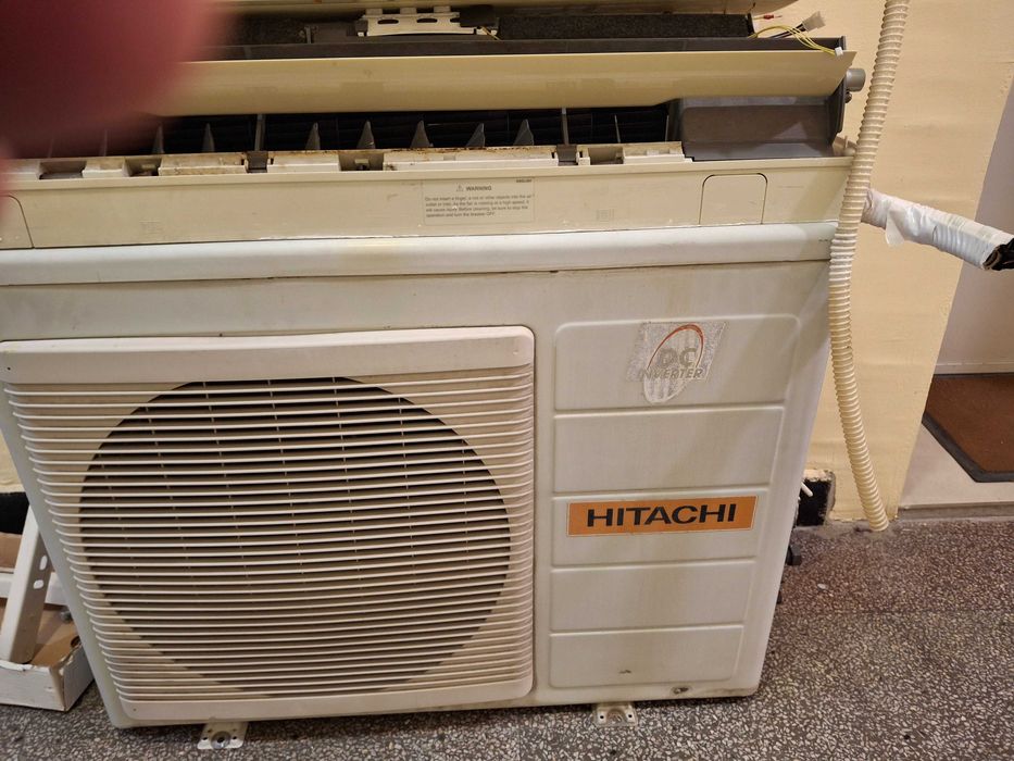 Климатик Hitachi за части 18000