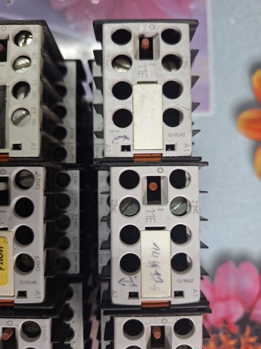 Contactori Siemens  alimentare 220v