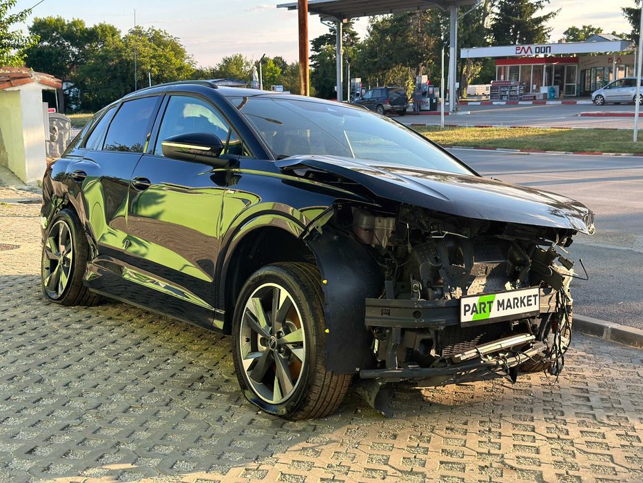 AUDI Q4 E - TRON 50 S Line