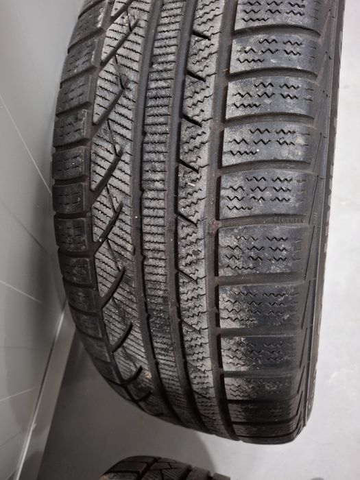 4 roti complete 225 /55 R 16 cu anvelope iarna Continental aproape noi