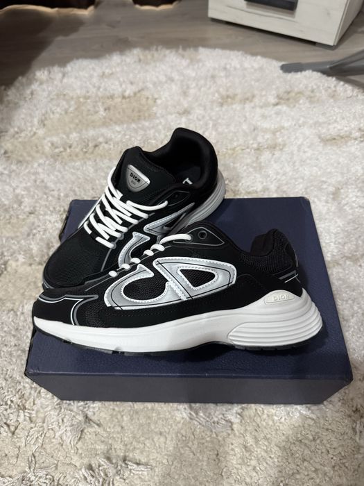 Christian Dior B30