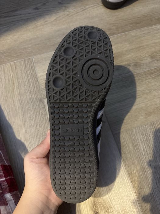 Adidas Samba.