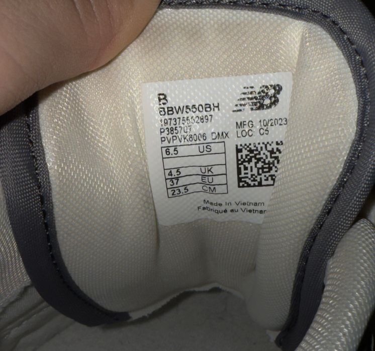 Оригинални маратонки New Balance 550.       37 размер