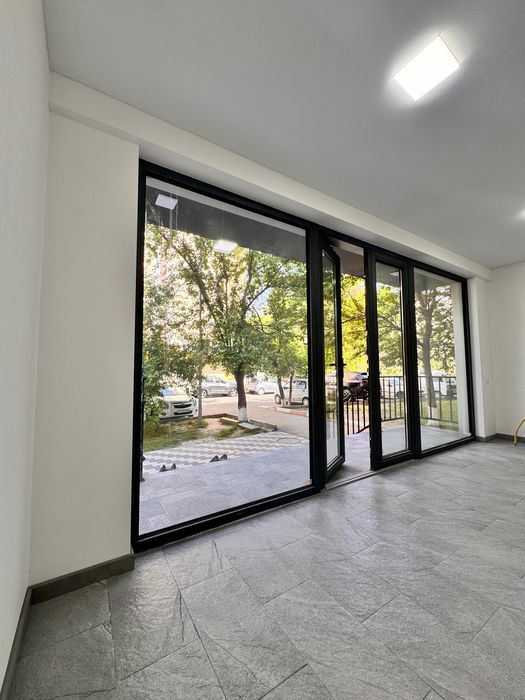 А.Фитрата(Рисовый) Первая линия 64кв Фасад 20м Две входные группы.